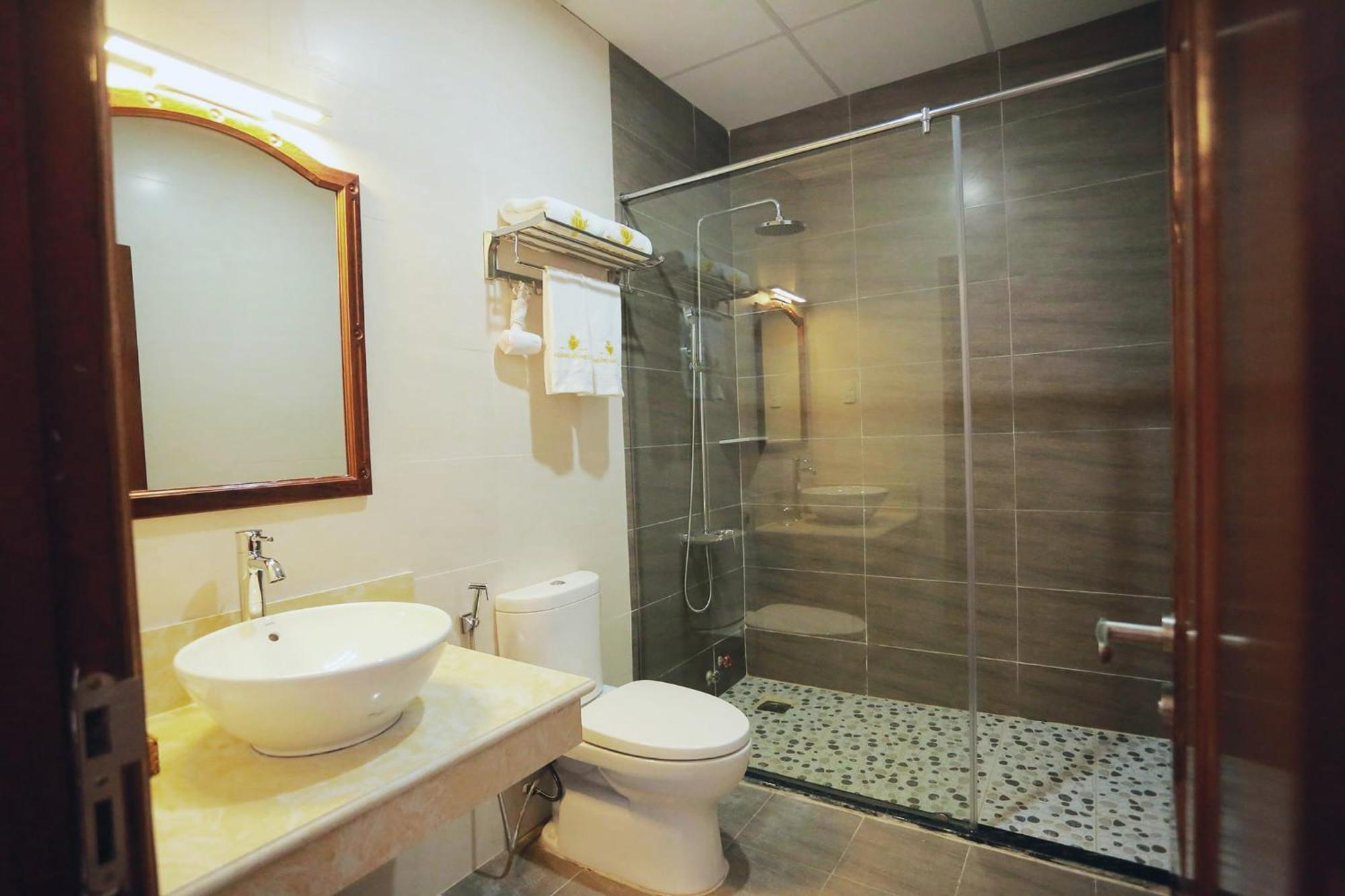 Hoang Son Hotel - Кан То Екстериор снимка