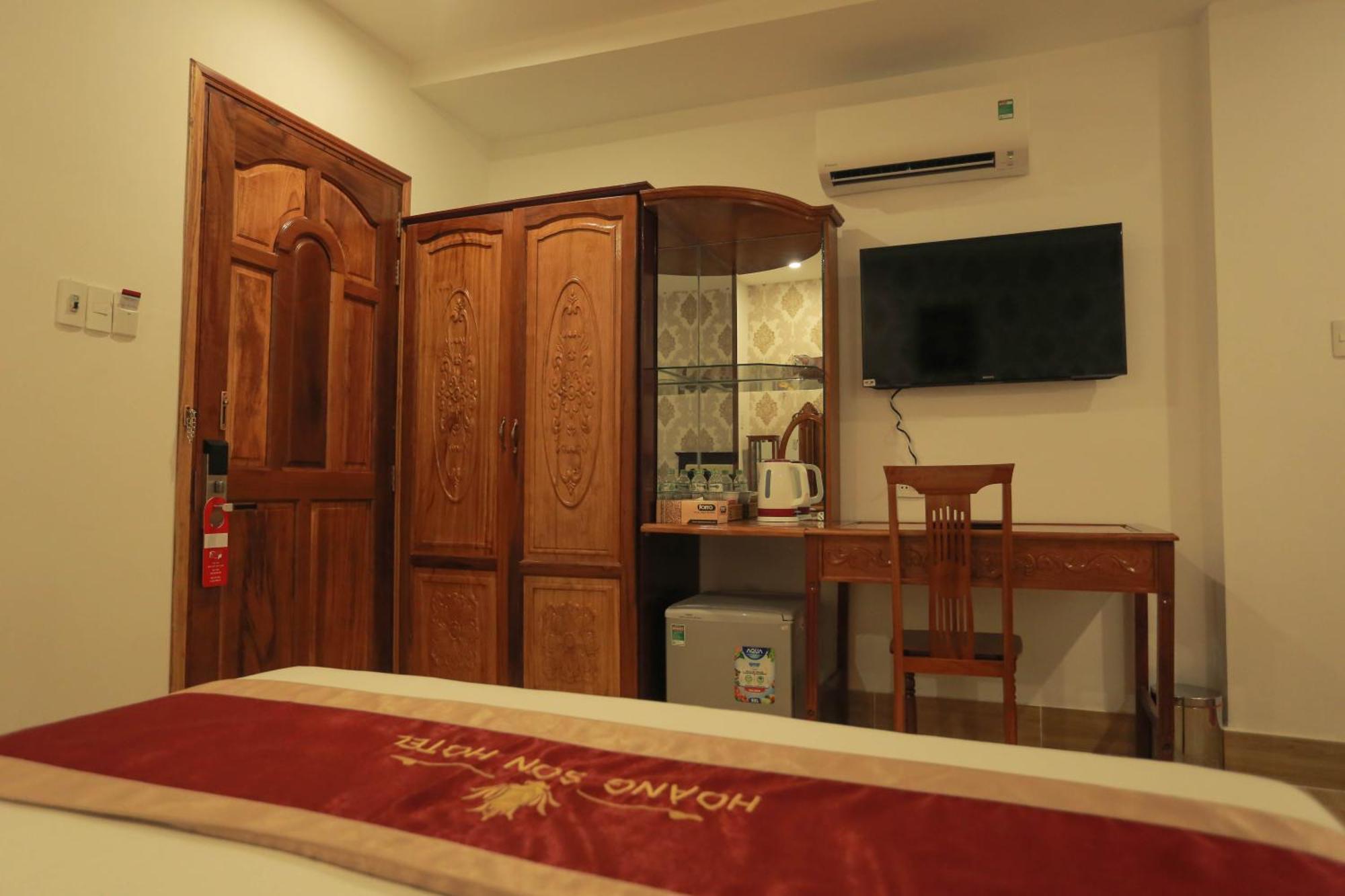 Hoang Son Hotel - Кан То Екстериор снимка
